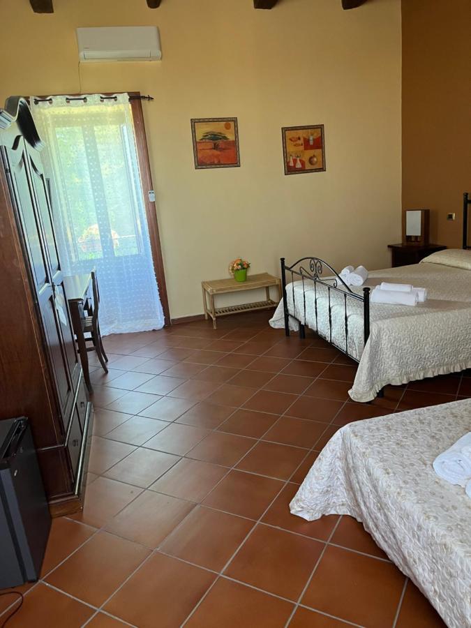 Bed and Breakfast Tenuta Santa Caterina à Rossano Extérieur photo